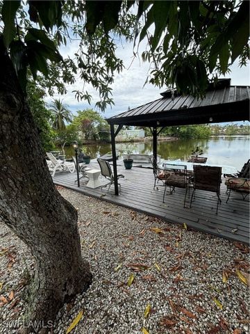 3048 Lunar ST, Naples, FL 34112