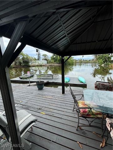 3048 Lunar ST, Naples, FL 34112