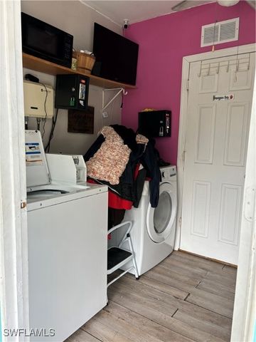 3048 Lunar ST, Naples, FL 34112