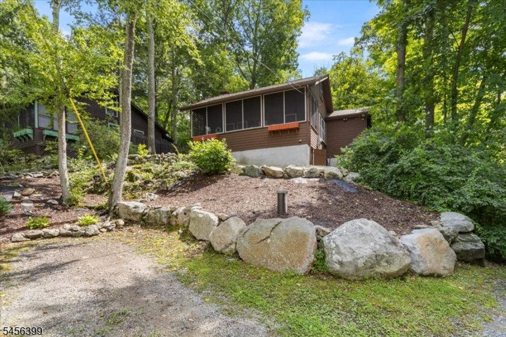 105 S Shore Rd, Byram Twp., NJ 07821 — photo 5