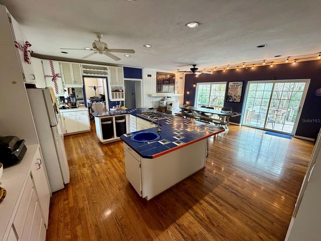 21 SW 23RD TERRACE, Gainesville, FL 32607