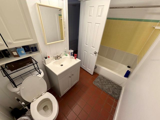 21 SW 23RD TERRACE, Gainesville, FL 32607