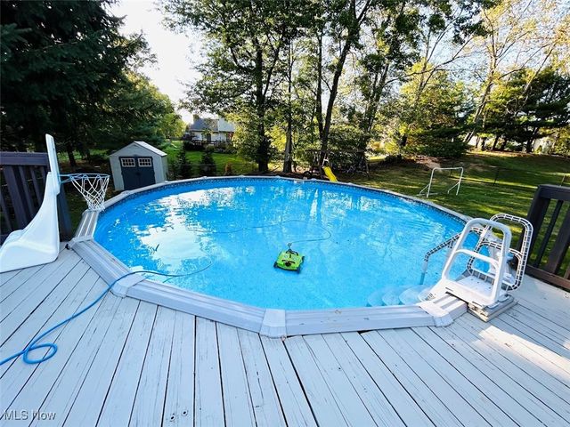 4350 Sunnyview Drive, Uniontown, OH 44685