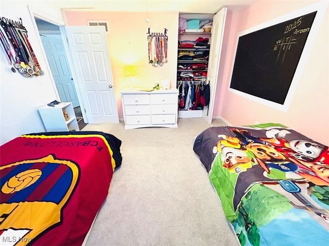 4350 Sunnyview Drive, Uniontown, OH 44685