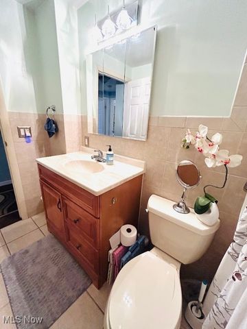 4350 Sunnyview Drive, Uniontown, OH 44685