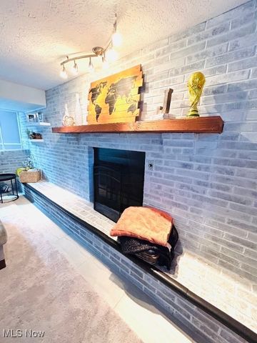 4350 Sunnyview Drive, Uniontown, OH 44685