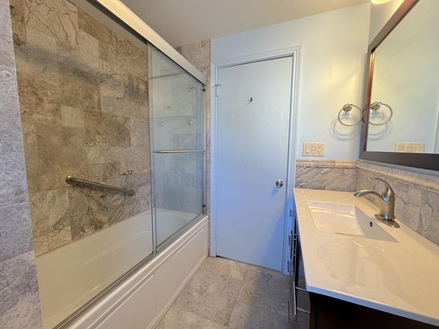 2030 Harwitch Road, Columbus, OH 43221