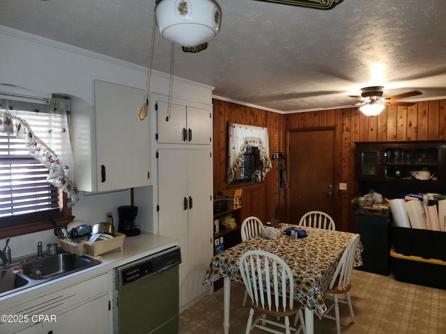 16478 SW Mimosa Street, Blountstown, FL 32424