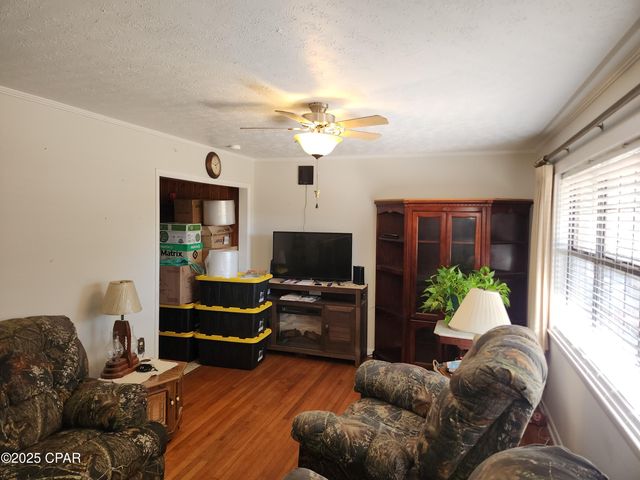 16478 SW Mimosa Street, Blountstown, FL 32424