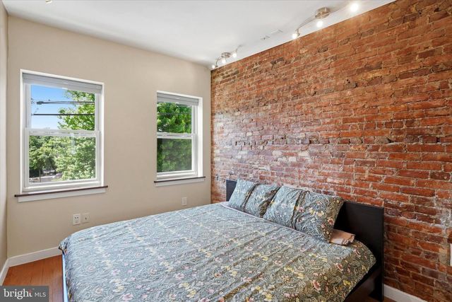 215 EARP ST, Philadelphia, PA 19147