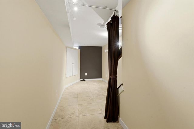 215 EARP ST, Philadelphia, PA 19147