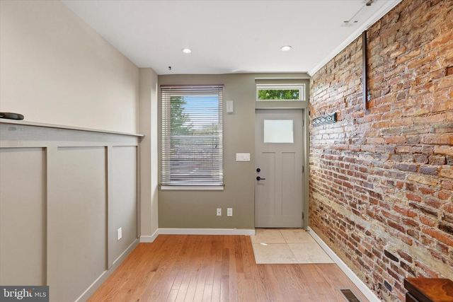215 EARP ST, Philadelphia, PA 19147