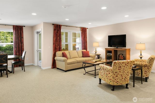 4109 224th Lane SE #213, Issaquah, WA 98029