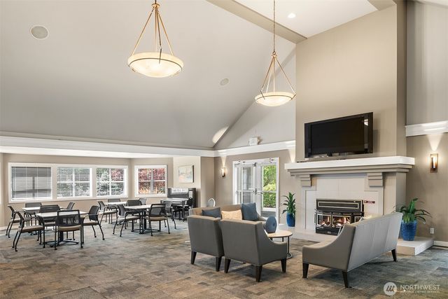 4109 224th Lane SE #213, Issaquah, WA 98029