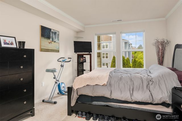 4109 224th Lane SE #213, Issaquah, WA 98029