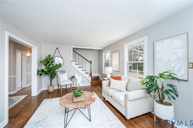 1221 Santa Anna Rd, Henrico, VA 23229