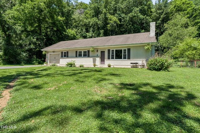 2422 Sinking Creek Road, Johnson City, TN 37604