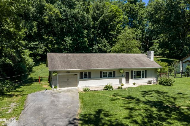 2422 Sinking Creek Road, Johnson City, TN 37604