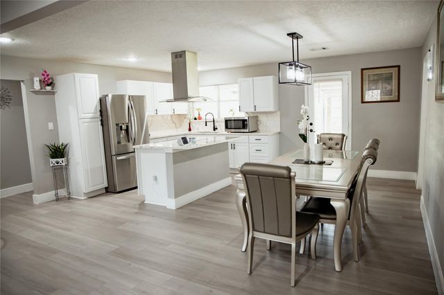 2702 Prairie Avenue, Pasadena, TX 77506