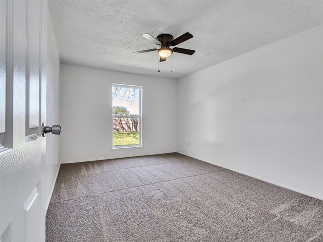 4902 Glenvalley Drive, La Porte, TX 77571