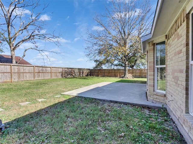 4902 Glenvalley Drive, La Porte, TX 77571