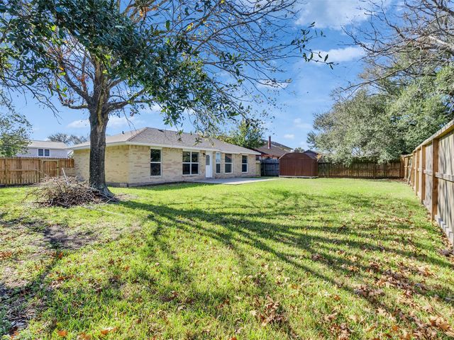 4902 Glenvalley Drive, La Porte, TX 77571
