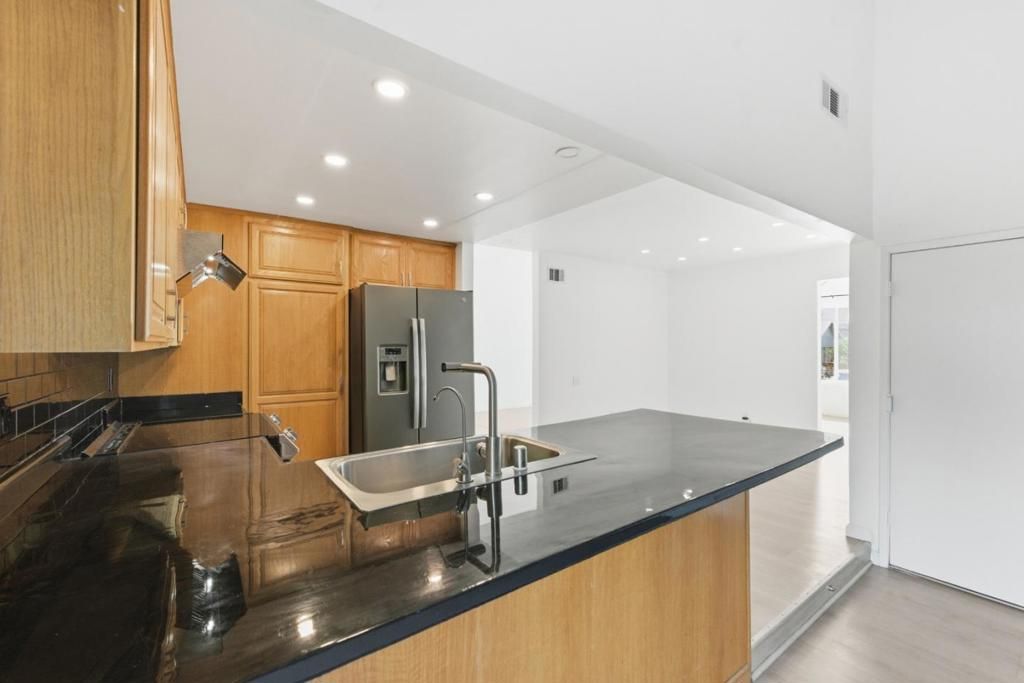 Image 19 of property listing at 843 Cedarwood Lane, Petaluma, CA 94954