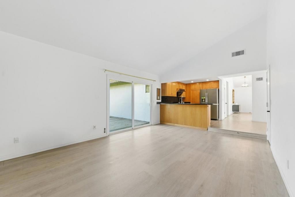 Image 23 of property listing at 843 Cedarwood Lane, Petaluma, CA 94954