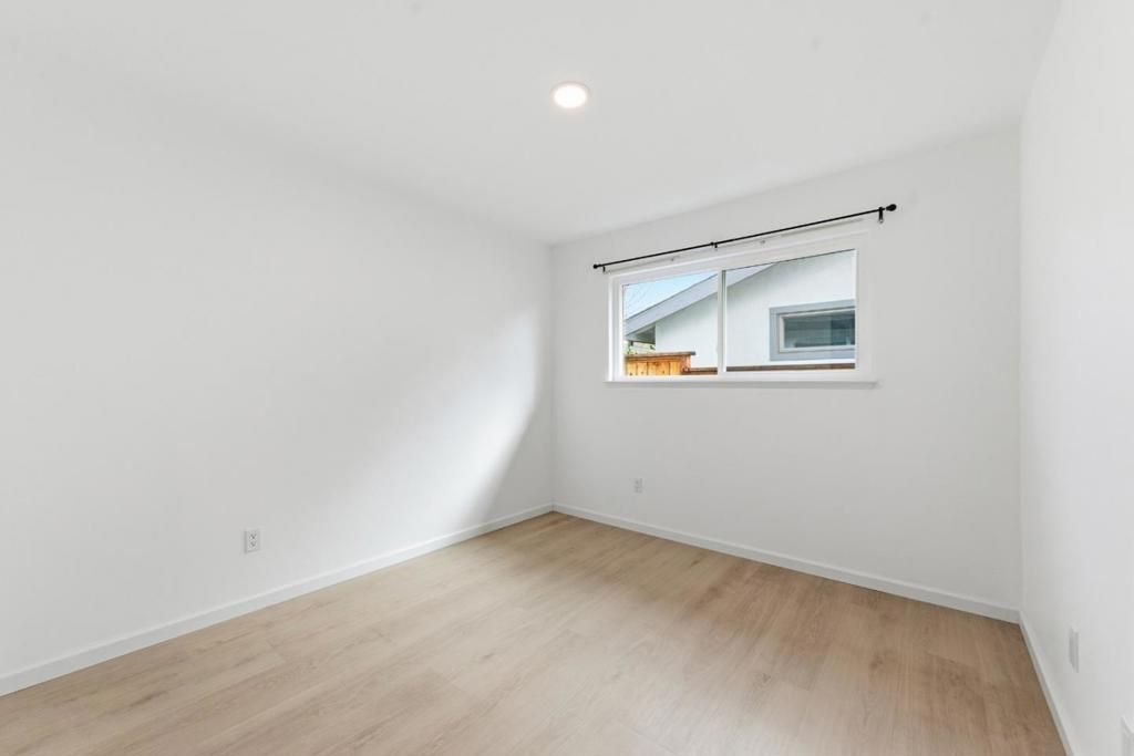 Image 26 of property listing at 843 Cedarwood Lane, Petaluma, CA 94954