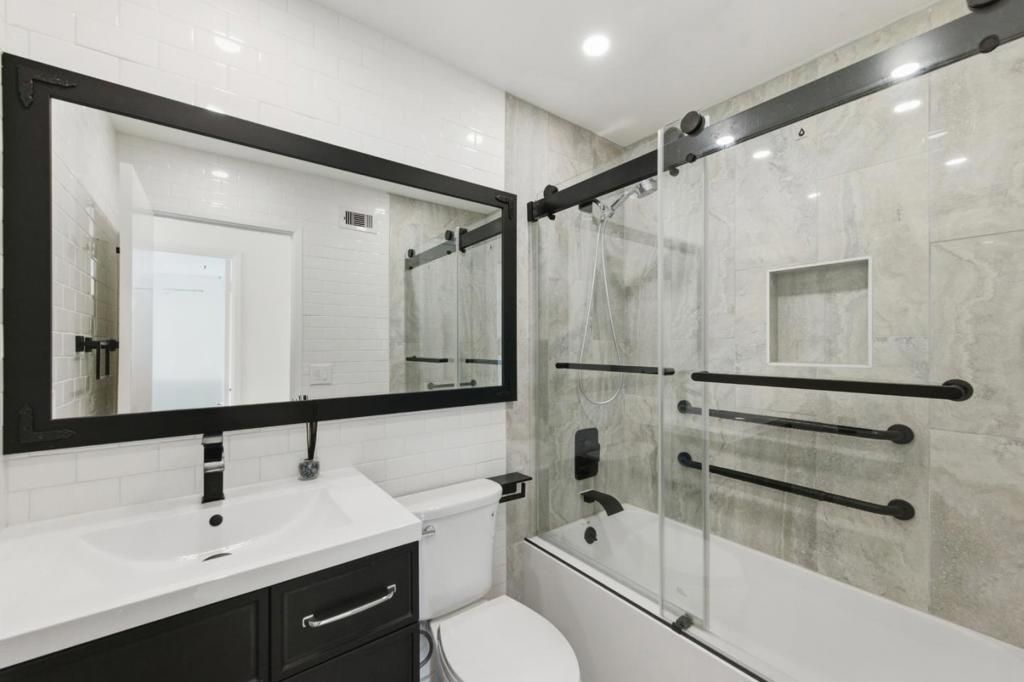 Image 36 of property listing at 843 Cedarwood Lane, Petaluma, CA 94954