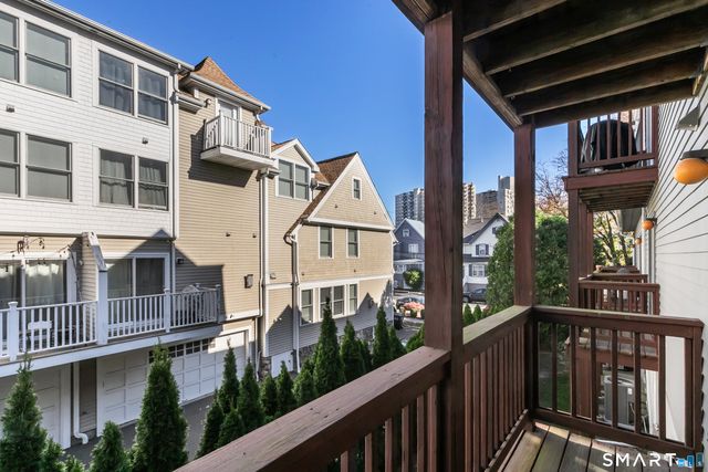 44 Pleasant Street 9, Stamford, CT 06901