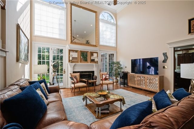 203 Quarry Ridge East Road, Charleston, WV 25304