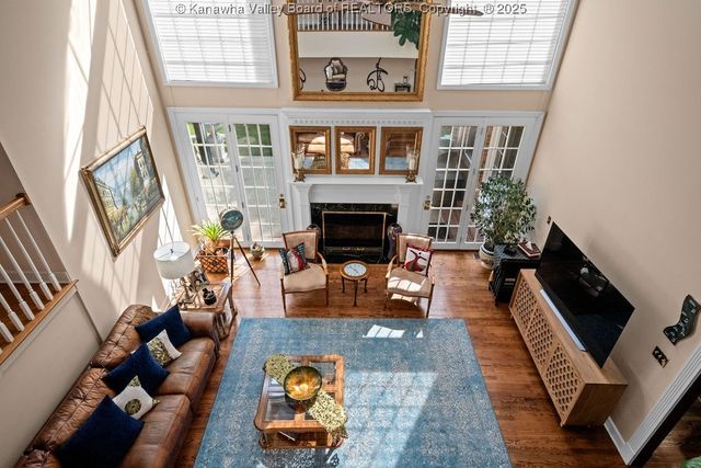 203 Quarry Ridge East Road, Charleston, WV 25304