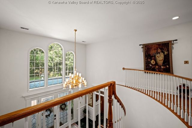 203 Quarry Ridge East Road, Charleston, WV 25304