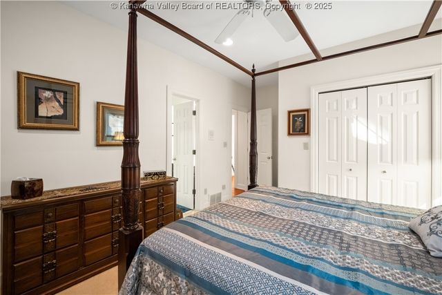 203 Quarry Ridge East Road, Charleston, WV 25304