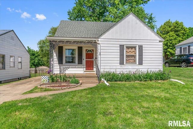 749 N WALNUT Street, Springfield, IL 62702
