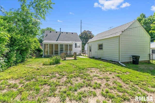 749 N WALNUT Street, Springfield, IL 62702