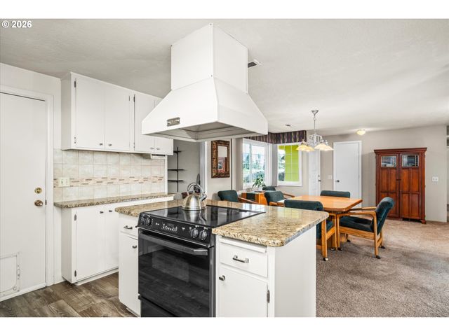 32120 COBURG BOTTOM LOOP Rd, Eugene, OR 97408
