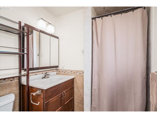 32120 COBURG BOTTOM LOOP Rd, Eugene, OR 97408