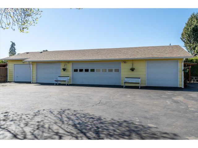 32120 COBURG BOTTOM LOOP Rd, Eugene, OR 97408
