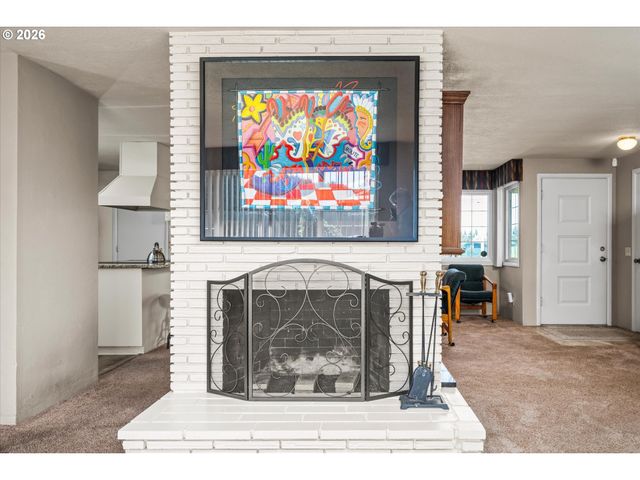 32120 COBURG BOTTOM LOOP Rd, Eugene, OR 97408