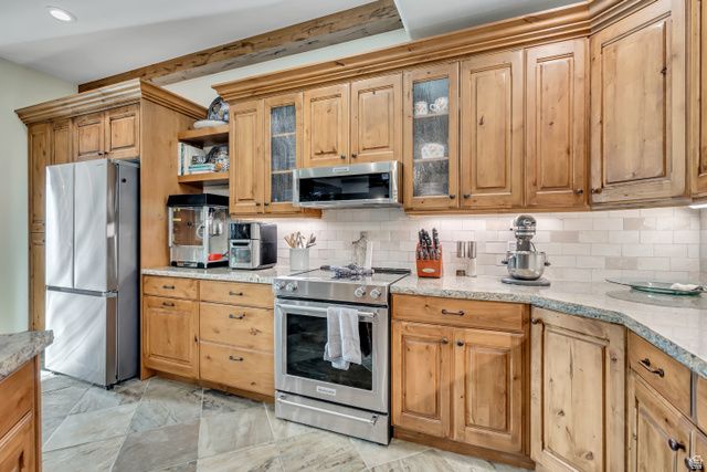 12838 S HICKORY RIDGE LN, Draper, UT 84020