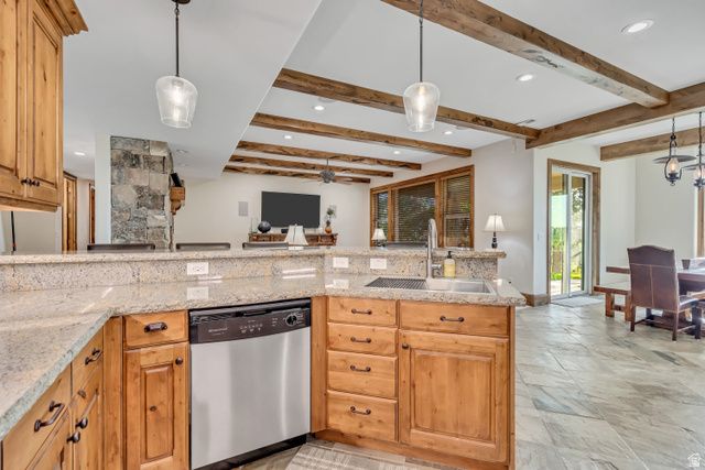 12838 S HICKORY RIDGE LN, Draper, UT 84020