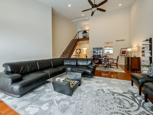 7212 Berry Field, West Bloomfield Charter Township, MI 48322