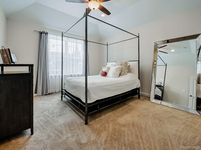 7212 Berry Field, West Bloomfield Charter Township, MI 48322