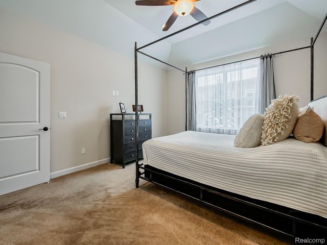 7212 Berry Field, West Bloomfield Charter Township, MI 48322