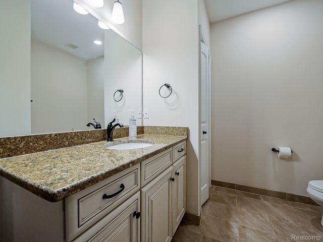 7212 Berry Field, West Bloomfield Charter Township, MI 48322