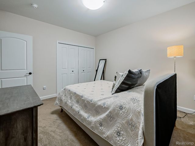 7212 Berry Field, West Bloomfield Charter Township, MI 48322