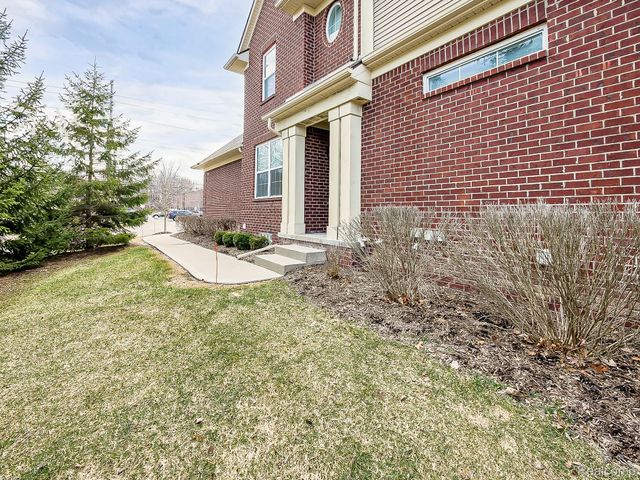 7212 Berry Field, West Bloomfield Charter Township, MI 48322