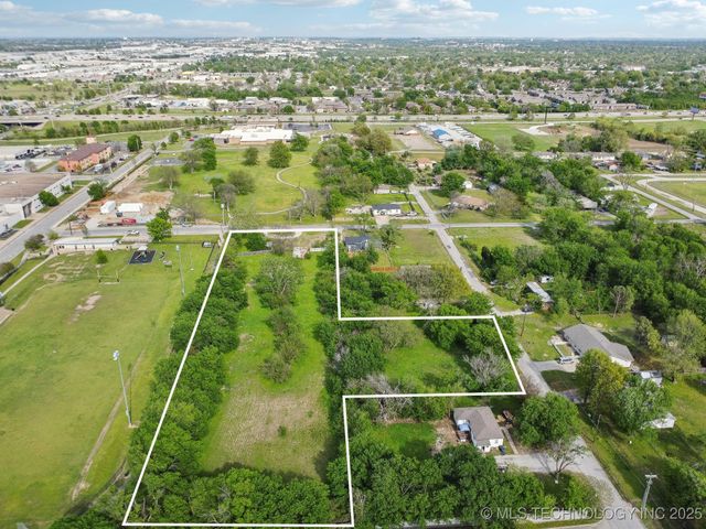 9919 E 63rd Street, Tulsa, OK 74133